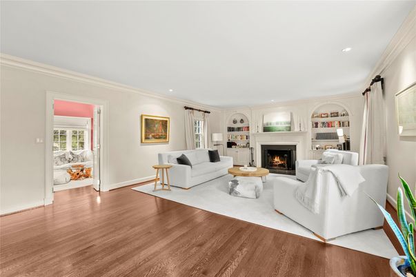 Fireplace, Interior, Living room, Recessed Lighting, Wood Texture Flooring