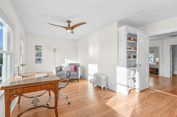 Home Office, Interior, Recessed Lighting, Wood Texture Flooring