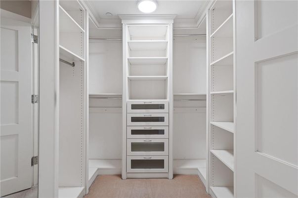 Interior, Walk-in Closets