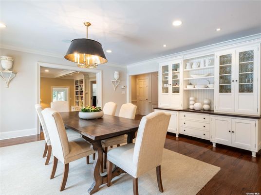 Chandelier, Dining room, Interior, Recessed Lighting, Wood Texture Flooring