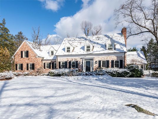 Exterior, Facade, Brick Facade, Cape Cod