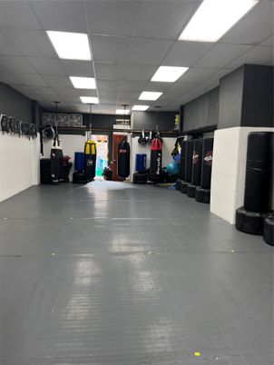 Fitness Equipment, Interior, Recessed Lighting