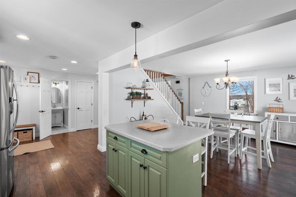 Chandelier, Dining room, Interior, Kitchen, Pendant Lights, Recessed Lighting, Wood Texture Flooring