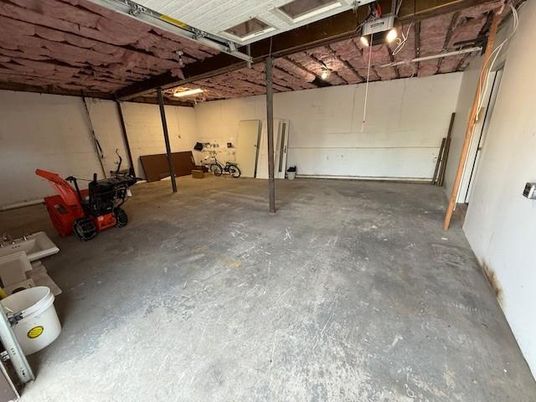 Garage, Interior