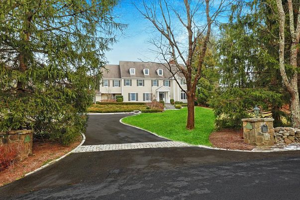 Backyard, Exterior, Facade, French Provincial