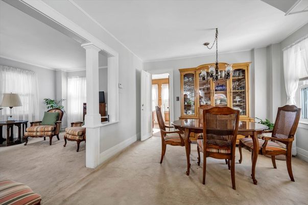 Dining room, Interior