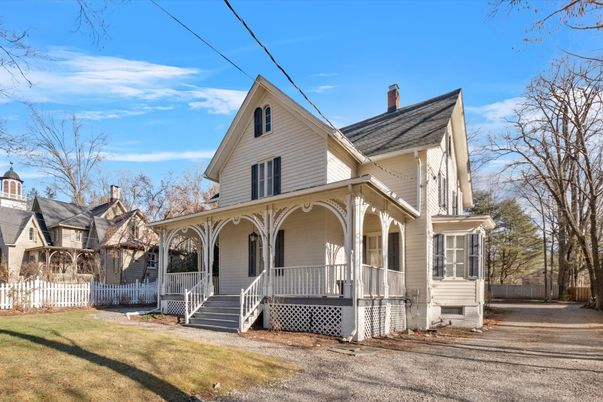 Backyard, Exterior, Facade, Queen Anne Victorian