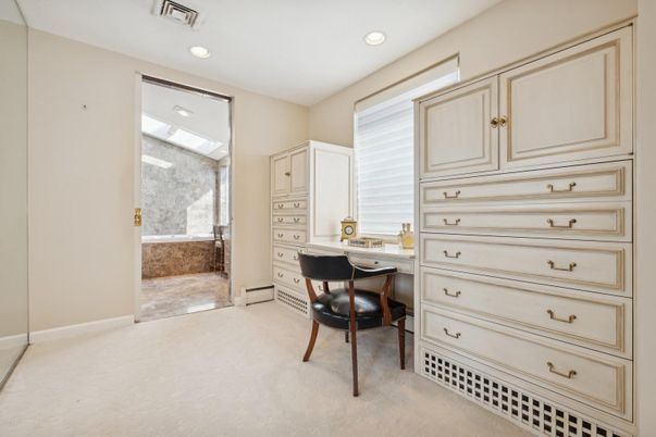Bathroom, Home Office, Interior, Recessed Lighting