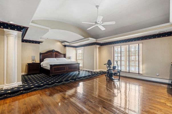 Bedroom, Fitness Equipment, Interior, Wood Texture Flooring