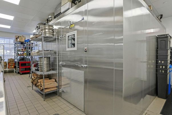 Elevator, Interior