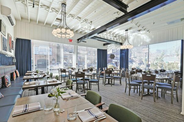 Chandelier, Dining room, Interior, Pendant Lights