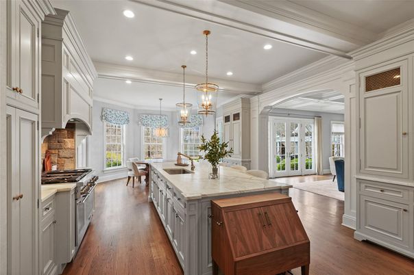 Dining room, Interior, Kitchen, Pendant Lights, Recessed Lighting, Wood Texture Flooring