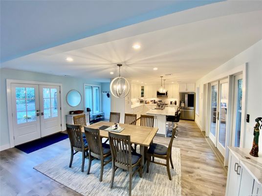 Chandelier, Dining room, Interior, Kitchen, Pendant Lights, Recessed Lighting, Stainless Steel Appliances, Wood Texture Flooring