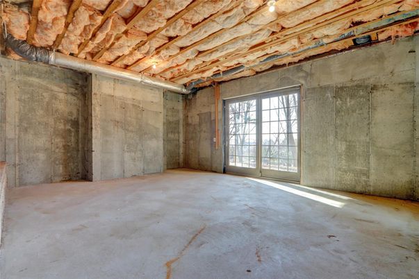 Empty room, Interior, Wooden Beams