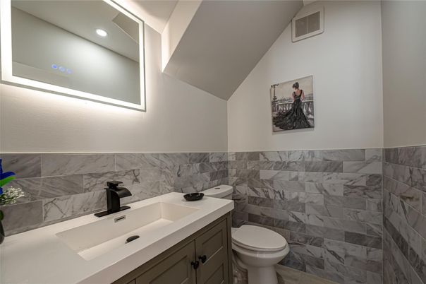 Bathroom, Interior, Marble Walls, Recessed Lighting