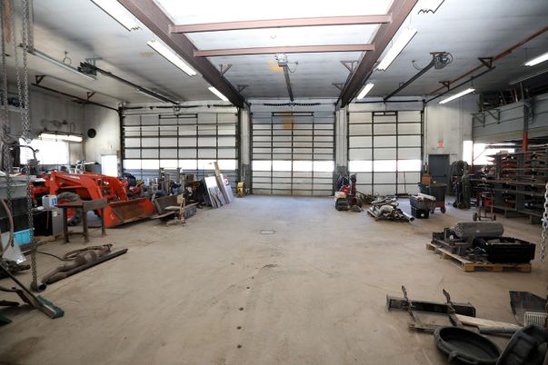 Garage, Interior