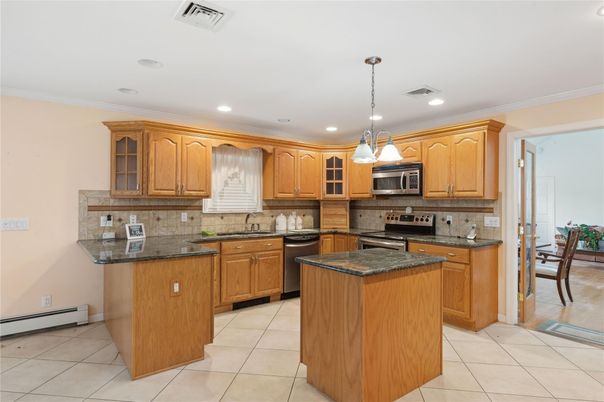 Interior, Kitchen, Pendant Lights, Recessed Lighting, Stainless Steel Appliances