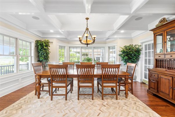 Chandelier, Dining room, Interior, Recessed Lighting, Wood Texture Flooring