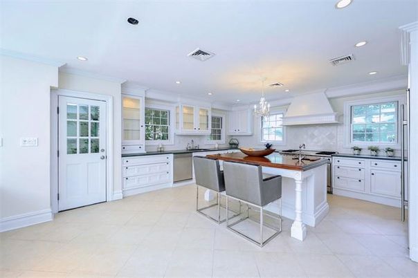 Chandelier, Interior, Kitchen, Pendant Lights, Recessed Lighting, Stainless Steel Appliances