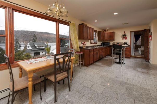 Dining room, Interior, Kitchen, Recessed Lighting