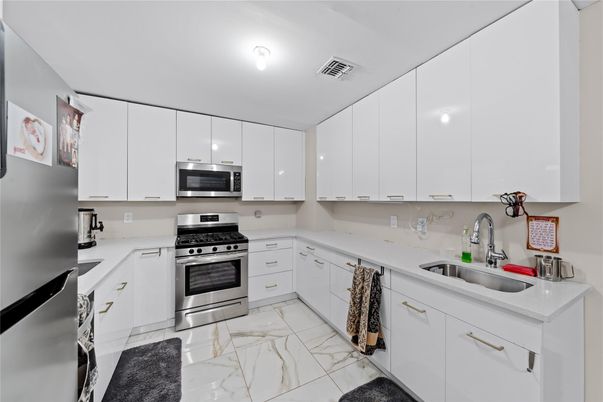 Interior, Kitchen, Marble, Stainless Steel Appliances