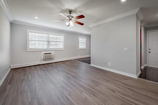 Empty room, Interior, Recessed Lighting, Wood Texture Flooring