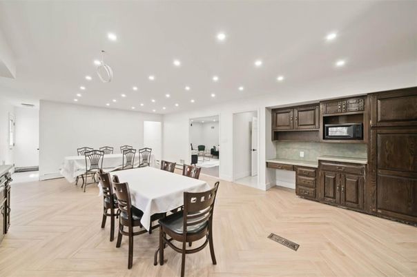 Dining room, Interior, Kitchen, Pendant Lights, Recessed Lighting, Wood Texture Flooring