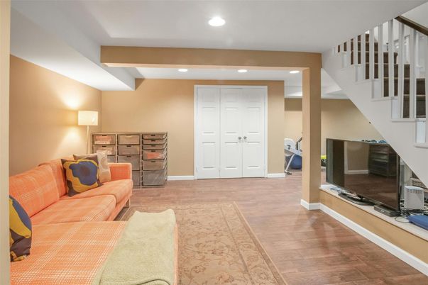 Interior, Living room, Recessed Lighting, Wood Texture Flooring