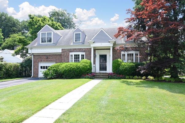 Attached, Exterior, Facade, Brick Facade, Cape Cod