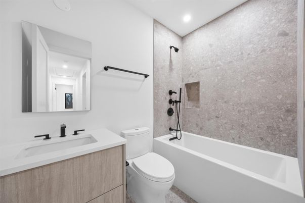 Bathroom, Interior, Recessed Lighting