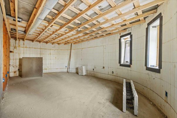 Empty room, Interior, Wooden Beams