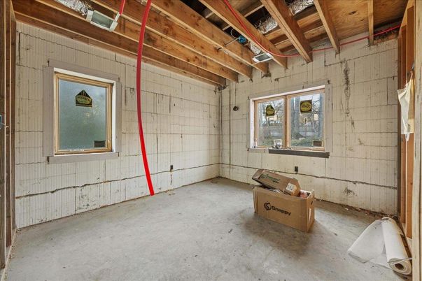 Empty room, Interior, Wooden Beams, Wooden Ceilings