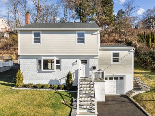 Attached, Exterior, Facade, Raised Ranch