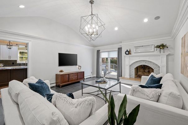 Fireplace, Interior, Living room, Pendant Lights, Recessed Lighting