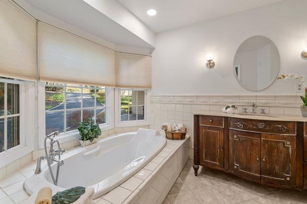 Bathroom, Interior, Recessed Lighting, Tile Countertops