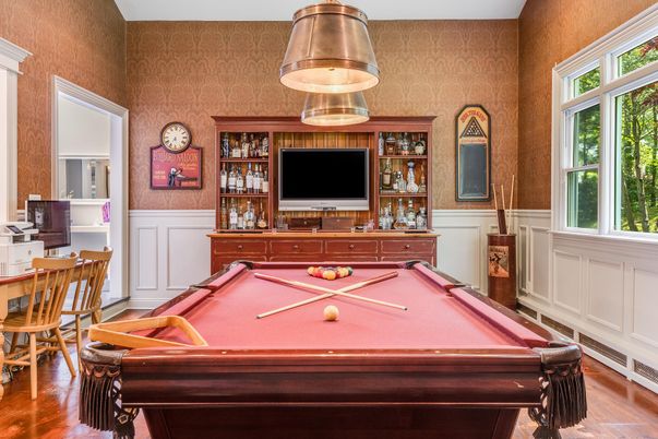 Billiard Table, Game Room, Interior, Wood Texture Flooring