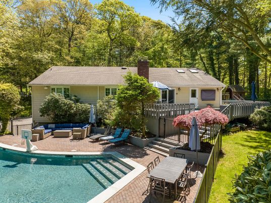 Backyard, Exterior, Pool