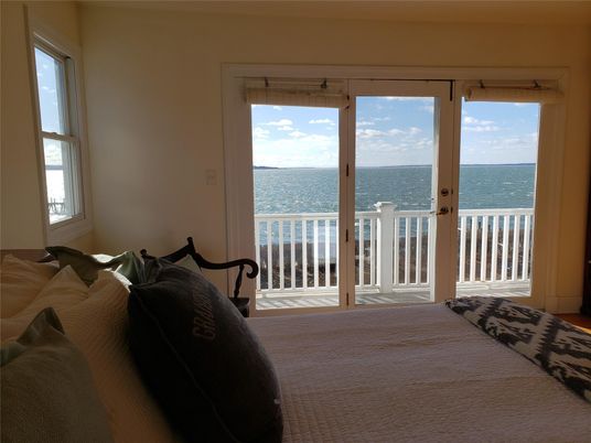 Bedroom, Interior, Water