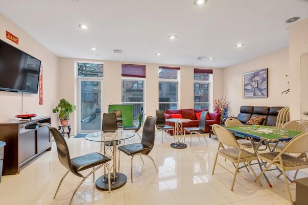Dining room, Interior, Living room, Recessed Lighting