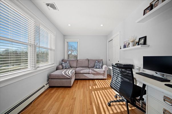 Home Office, Interior, Recessed Lighting, Wood Texture Flooring