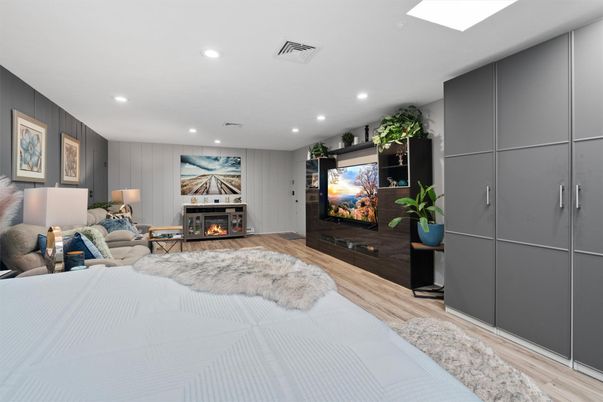 Bedroom, Fireplace, Interior, Recessed Lighting, Wood Texture Flooring