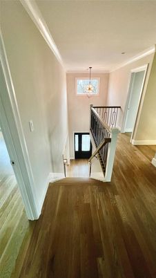Interior, Pendant Lights, Wood Texture Flooring