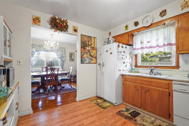 Chandelier, Dining room, Interior, Kitchen, Wood Texture Flooring