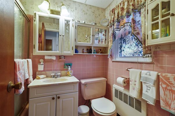 Bathroom, Interior
