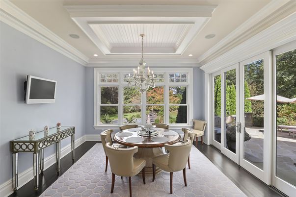 Chandelier, Dining room, Interior, Recessed Lighting, Wood Texture Flooring