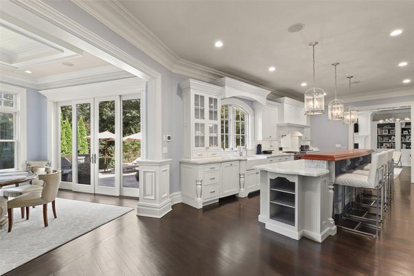 Chandelier, Dining room, Interior, Kitchen, Pendant Lights, Recessed Lighting, Wood Texture Flooring