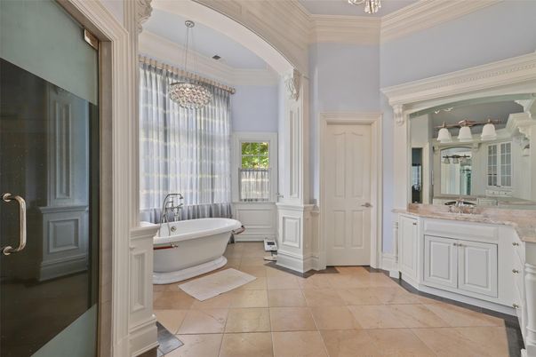 Bathroom, Dual Sink Vanities, Free Standing Baths, Interior, Pendant Lights