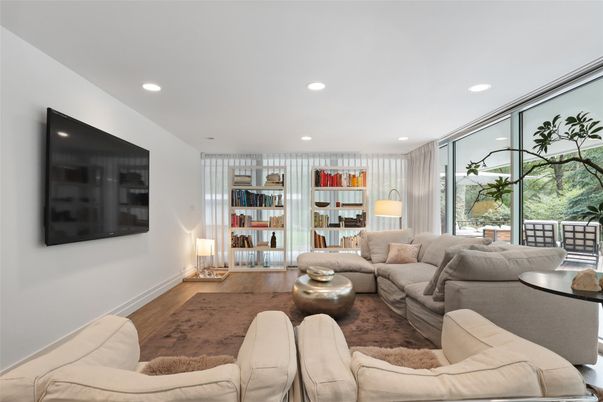 Interior, Living room, Recessed Lighting, Wood Texture Flooring