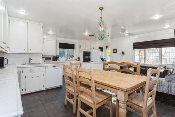 Dining room, Interior, Kitchen, Pendant Lights, Recessed Lighting