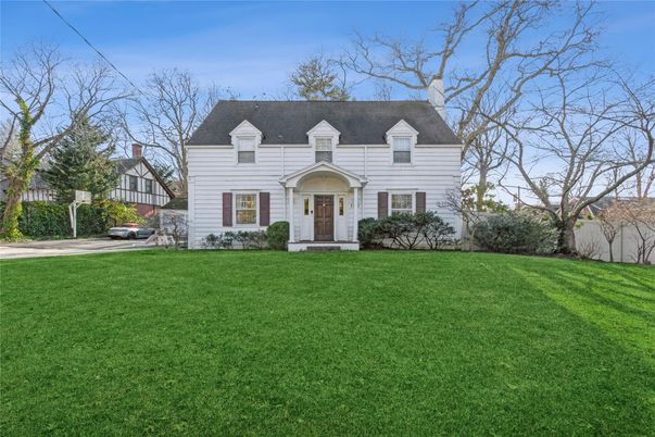 Backyard, Exterior, Facade, Georgian